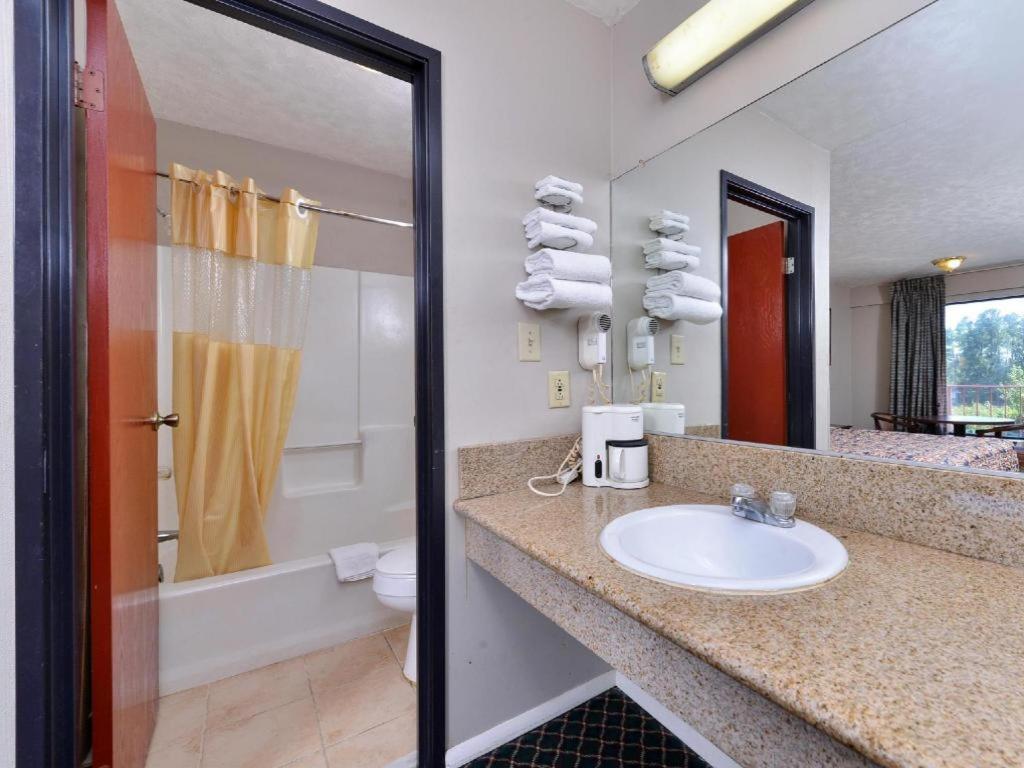 Americas Best Value Inn - Augusta / South Exterior photo